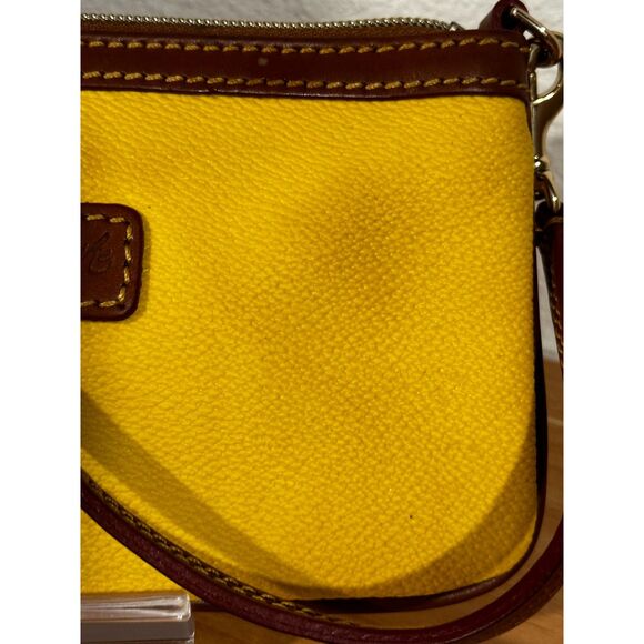 Dooney & Bourke Belvedere Large Slim Wristlet GUC - Picture 3 of 7